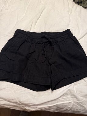 Old Navy Black Women's Drawstring linen blend shorts